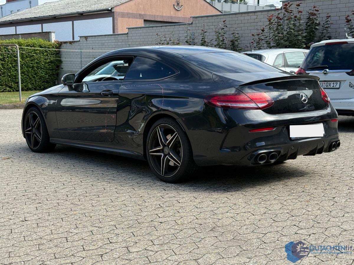 Mercedes-Benz C43 AMG Coupé - Gesamtansicht