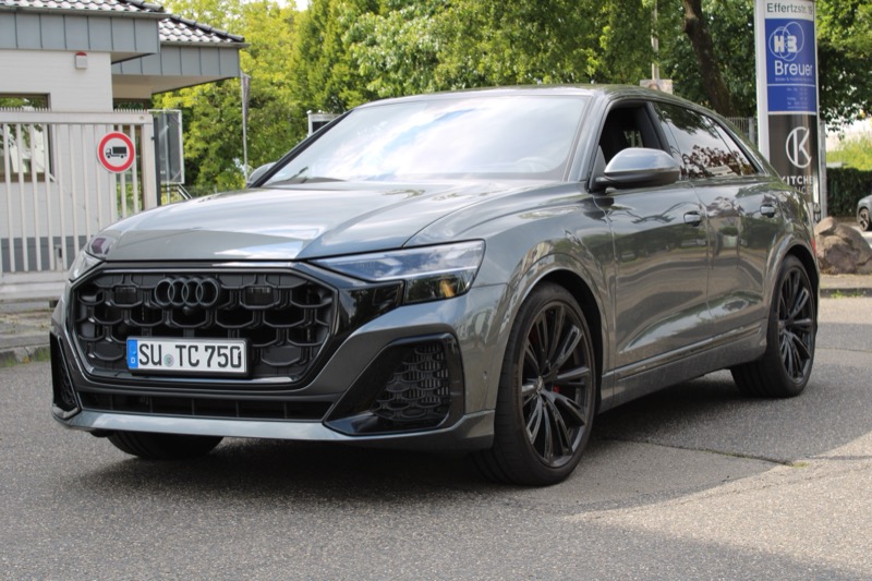 Gutachten Fahrzeugansicht - Kollisionsschaden